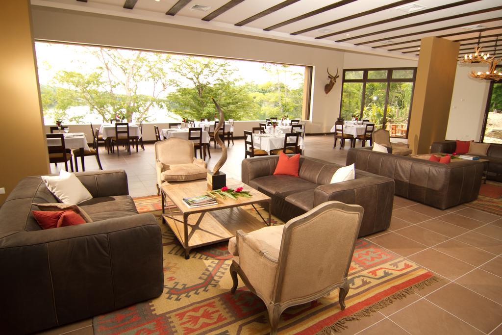 ลาส ลากูนาส บูทิก โฮเต็ล Hotel ฟลอเรส ภายนอก รูปภาพ